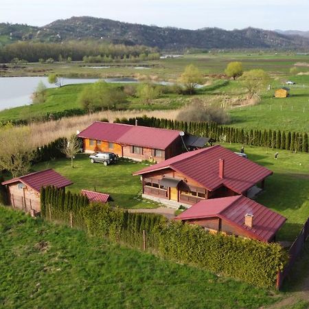 Casa De La Lac Sighetu Marmaţiei Eksteriør billede