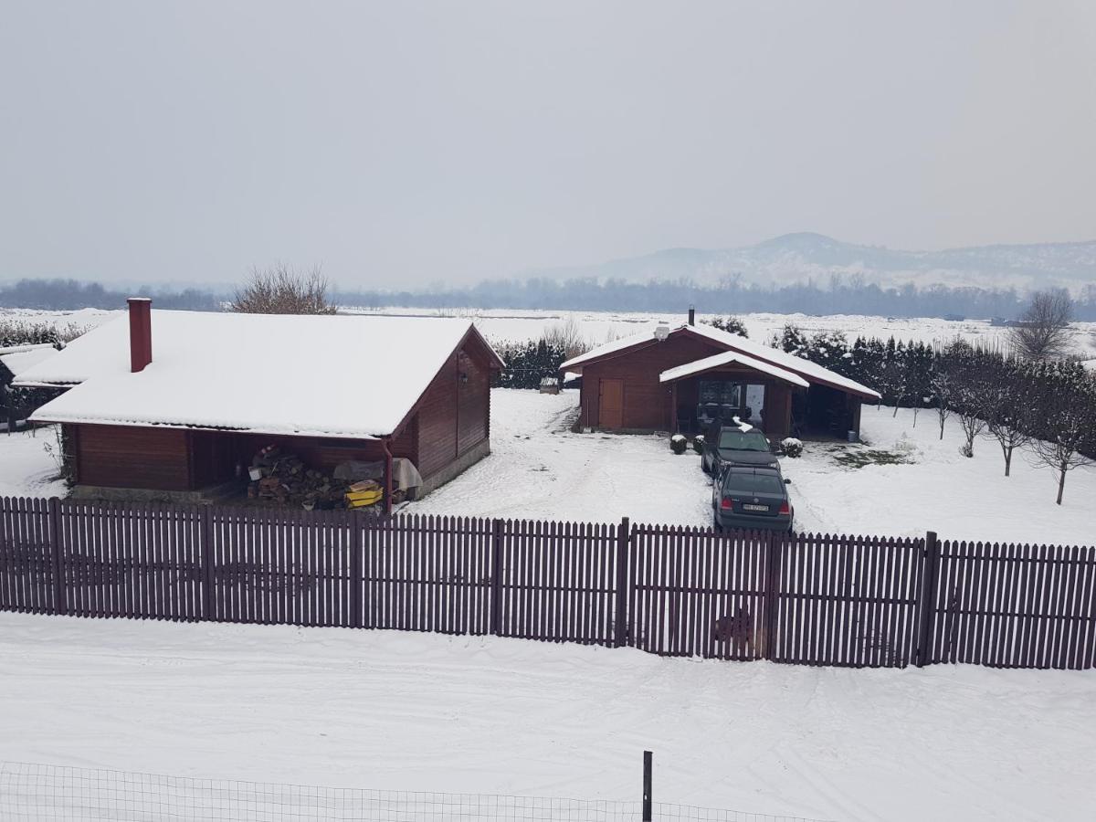 Casa De La Lac Sighetu Marmaţiei Eksteriør billede