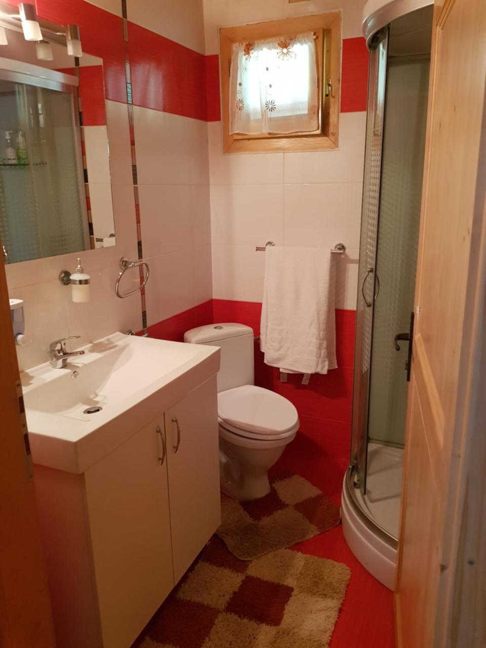Casa De La Lac Sighetu Marmaţiei Eksteriør billede